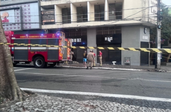 Incêndio atinge Lojinha do Treze neste sábado, mas é controlado pelos Bombeiros