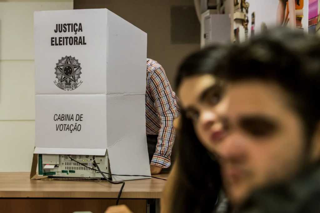 DÚVIDA ELEITORAL: saiba se quem não votou no 1º turno pode votar no 2º turno das eleições