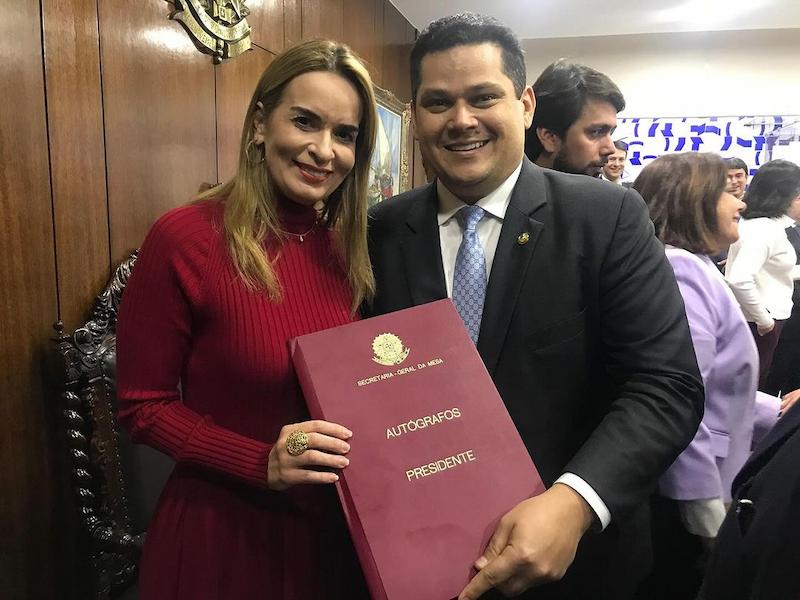 Daniella Ribeiro vai apoiar Alcolumbre para a presidência do Senado